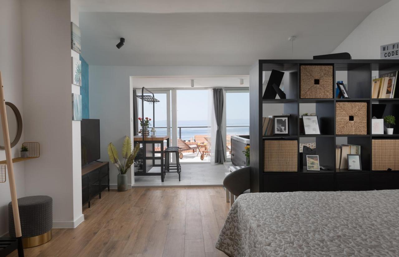 Apartments Left & Right With Jacuzzi, 4 Stars Makarska Exterior foto